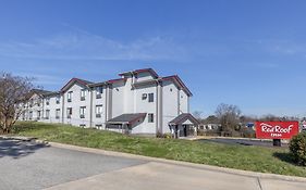Red Roof Inn Suffolk